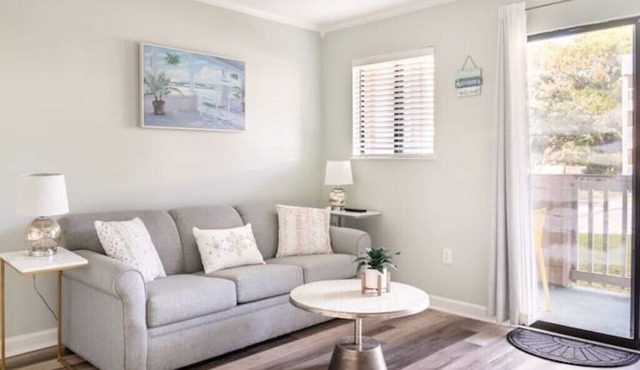 Dreamy HHI Retreat w/Pool, Gym in Hilton Head Island