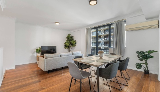 East Perth 2 Bedroom modern apartment with pool gym and free parking undercover in East Perth