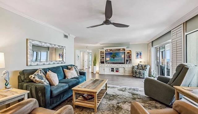 Elegant Condo with Gulf Views