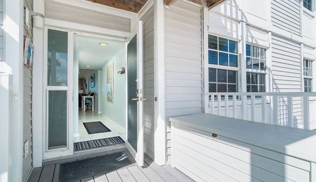 Enjoy an Unobstructed view of the Gulf! B2913A