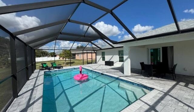 Enjoy Heated Salt Water Pool! Ideal for 2 Families
