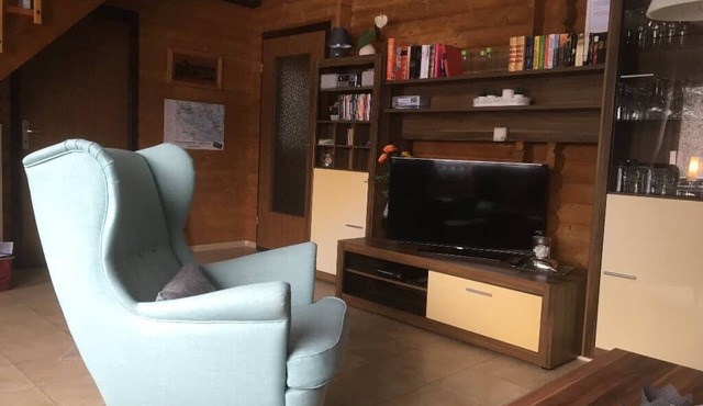 Falk vacation apartment with large balcony and panoramic view of the lake in Arrach