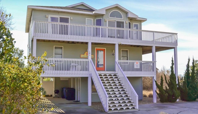 Flip Flop Inn - Duck, Carolina Dunes, 440 Yds to Beach, Sound View, Courtyard, Pool, Hot Tub in Duck