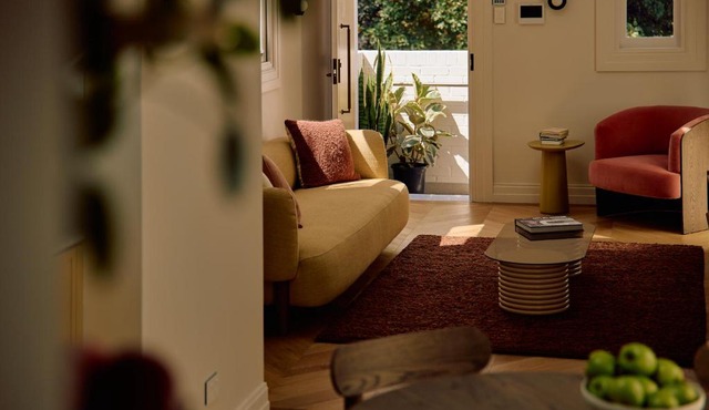 Flora Suite in Sydney