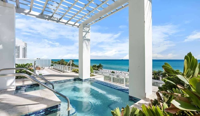 FontaineBleau|Oceanfront w/Terrace + Private Pool