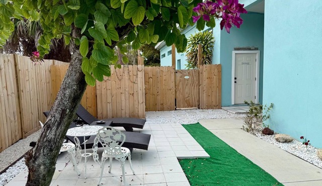 Getaway Catfish Creek and Private Room Near Beaches