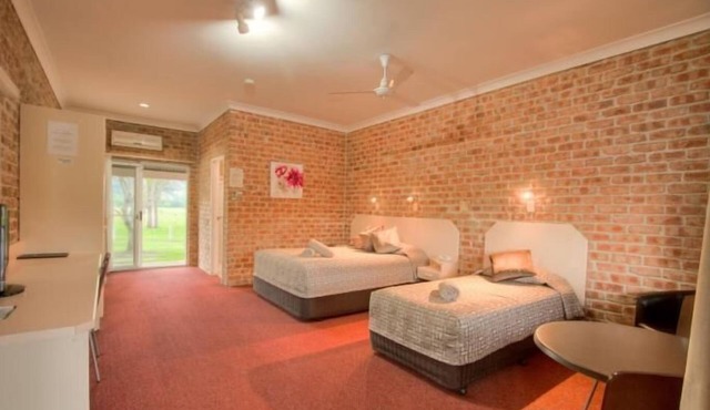 Gloucester Country Lodge in Gloucester
