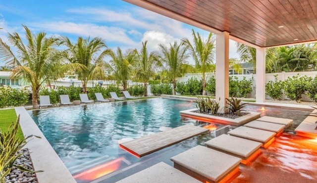 Gorgeous canal front home on Anna Maria!