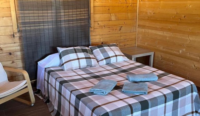 Granja escuela con bungalows Familias y grupos Parking privado gratuito in San Martín de la Vega