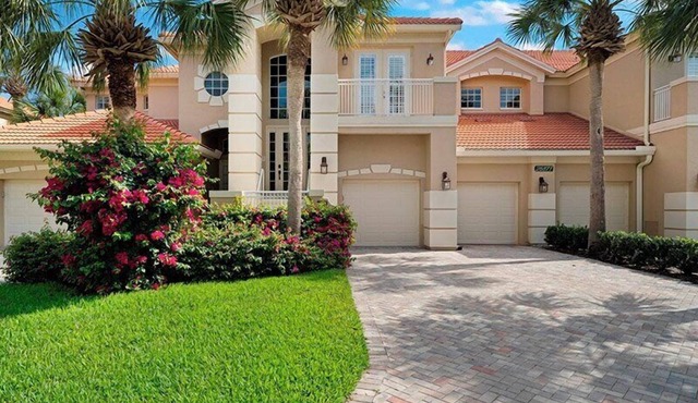 Hamptons in Bonita Bay