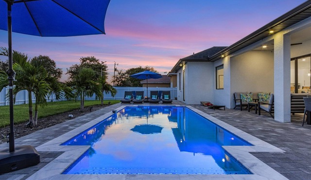 Heated Saltwater I Pool Game Room | Firepit I BBQ