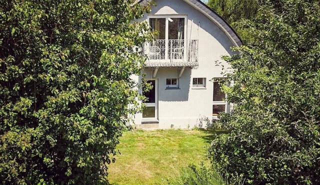 Historic holiday home by the swimming pond in Solms
