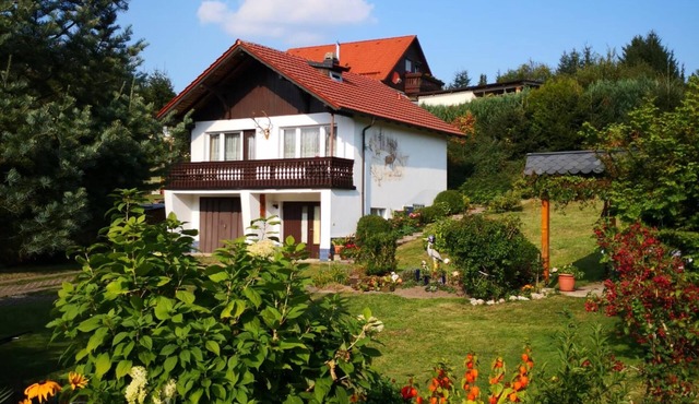 Holiday home with garden in Thuringian Forest in Schleusingen OT Hinternah