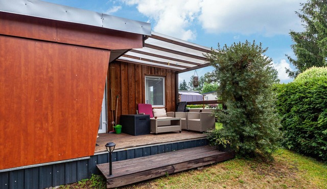 Holiday Home 'Ferienhaus 36' with Private Terrace, Shared Garden and Wi-Fi in Zadelsdorf