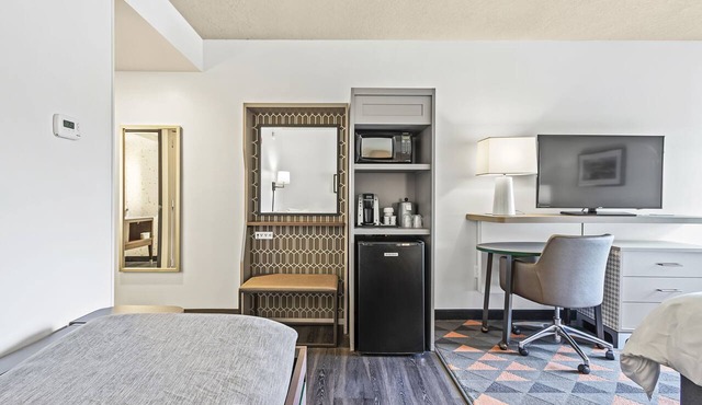 Holiday Inn St. Petersburg West by IHG