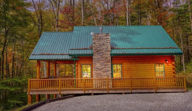 Honey Bear cabin at Trickle Creek in Logan
