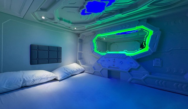 Hostel Space Capsule in Madrid