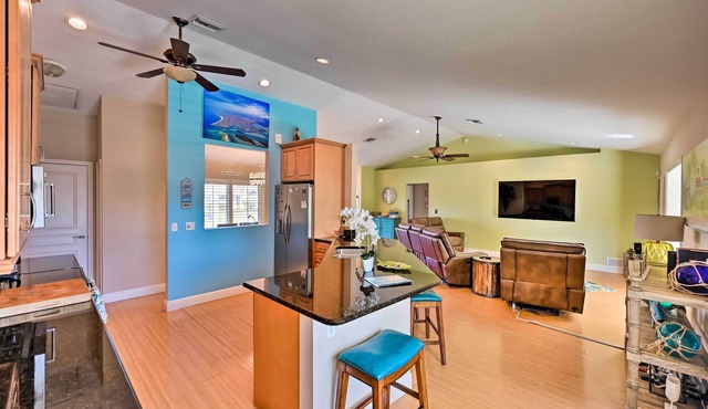 House w/Heated Pool & Grill - Walk to Beach!