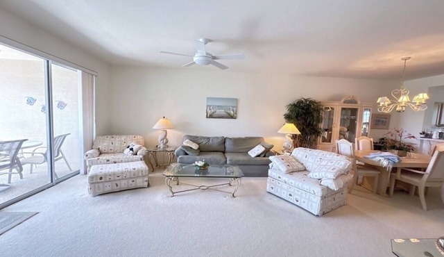 Immaculate 2-Bedroom Condo with Water Views in Lexington Country Club