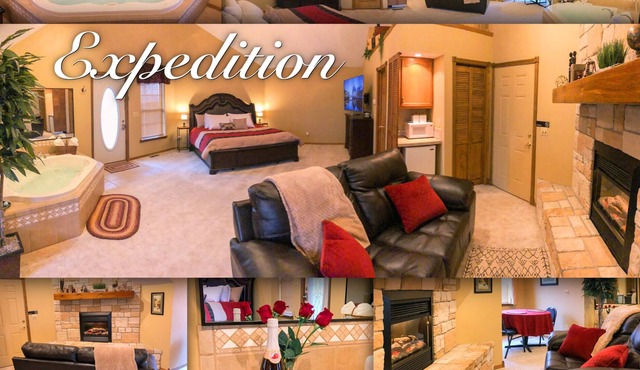 Incredible Setting In The Ozark Mountains ~ Just Minutes From Branson in Reeds Spring