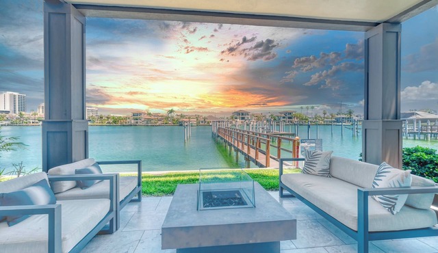 Incredible Views, Pool/Spa, Dock, Fishing, Walk to beach/Check out Specials!