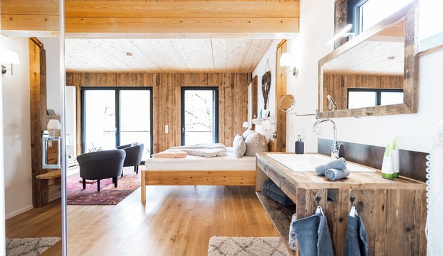Kai vacation chalet in Essing—sleeps 2 to 5 people, ideal for families! in Essing