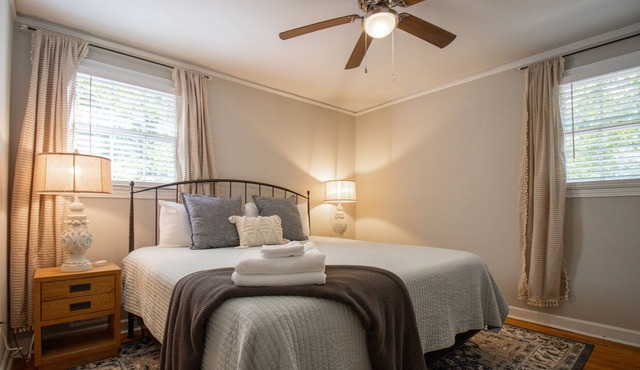 King Bed - Family Friendly - Grill - Fire Pit