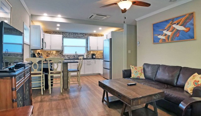 Lakefront Property on Siesta Key Among Tropical Landscape W/Heated Pool