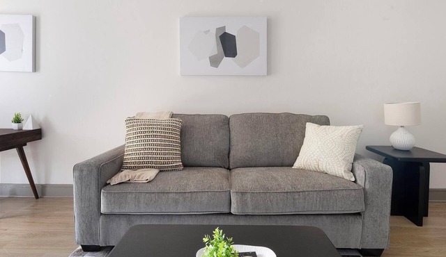 Landing | Amazing 1BD, Clubhouse, Courtyard