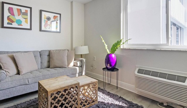 Landing | Beautiful 1BD, Clubhouse, Gym