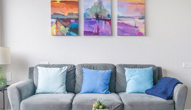 Landing | Chic 1BD, Courtyard, Pool