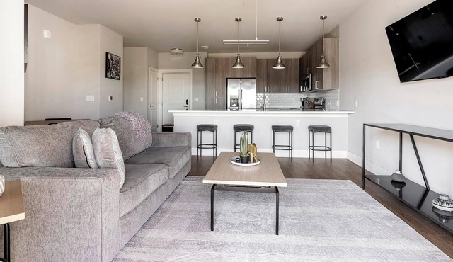 Landing | Modern 1BD, Clubhouse, Pool