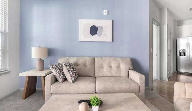 Landing | Modern 2BD in The Forum