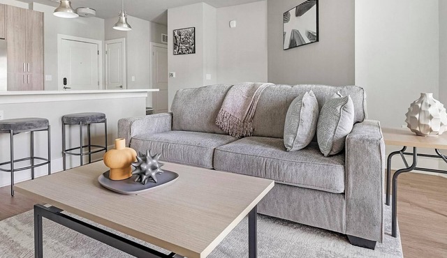 Landing | Stunning 1BD, Clubhouse, Pool