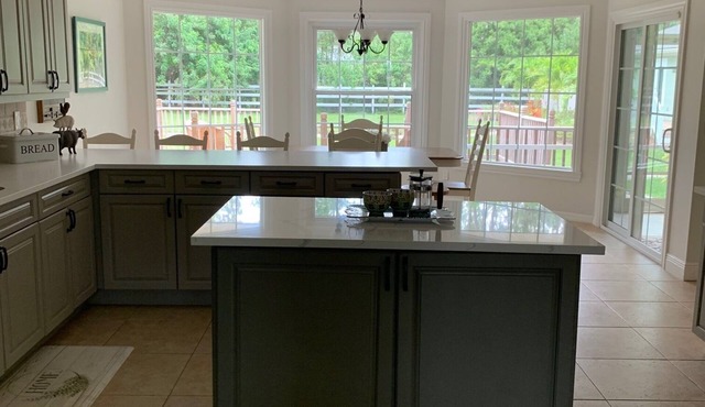 Large Pool, Pickleball court, Near Beaches, Private Lot