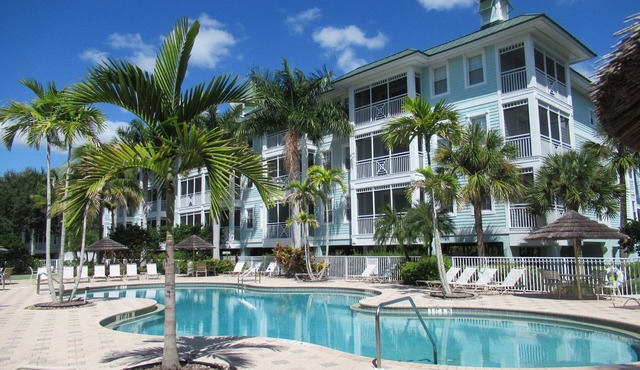 Live the resort lifestyle!