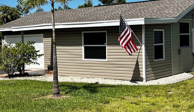 ☀️Lovely, Renovated Punta Gorda Home!✨Walk to Charlotte Harbor &Sunseeker Resort☀️