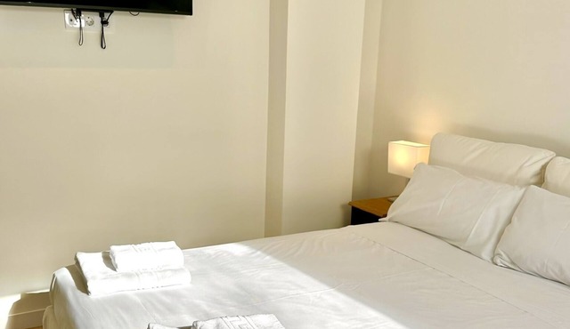 Luxury Duplex Duplex Feria de Madrid 6 people 200 in Madrid