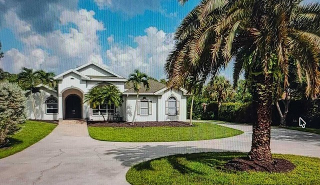 Luxury Home, Naples in Naples