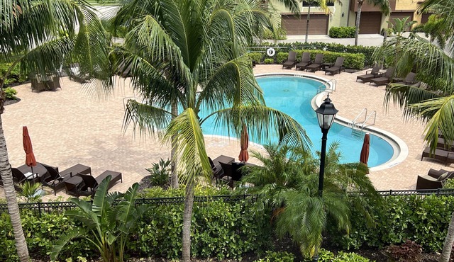 Luxury Townhome - Coveted Paseo Resort - Semiprivate Pool/Spa/15min to Airport