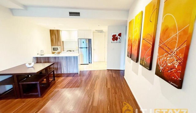 Manhattan CBD 1BD - Study Desk, Free Parking in Canberra