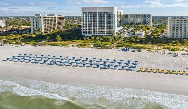 Marriott’s Crystal Shores: 2 Bedroom Family Paradise Awaits on Marco Island