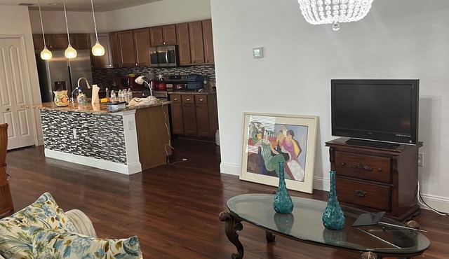 Marvelous 4-bedroom AC WIFI LEHIGH house FOR ALL YOUR ELEGANT/FAMILY OCCASIONS