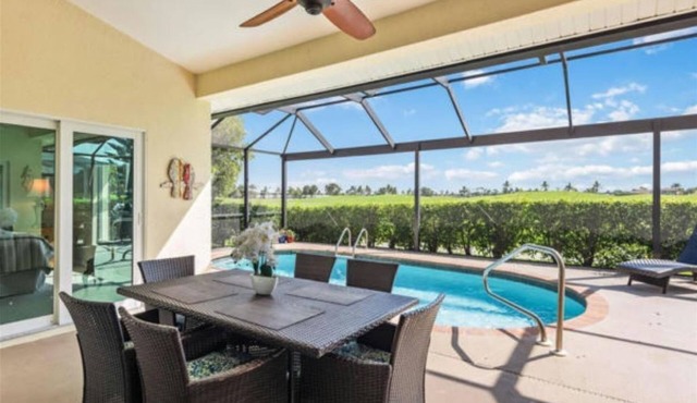 Modern 3-bdrm golf villa with private pool in Falcons Glen, Lely Resort Naples