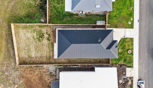 Modern & Accessible | Old Beach in Old Beach