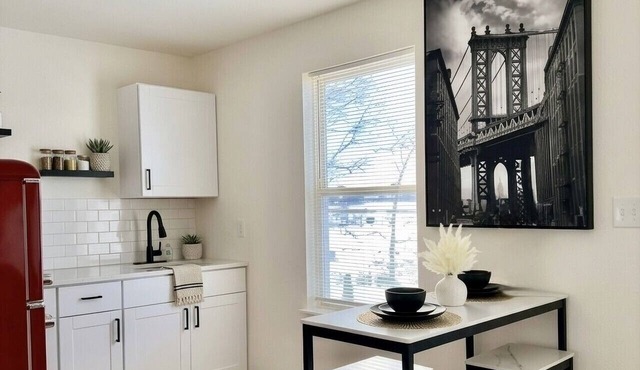 Modern Private 2-Bedroom Escape w/Full Kitchen in Coatesville