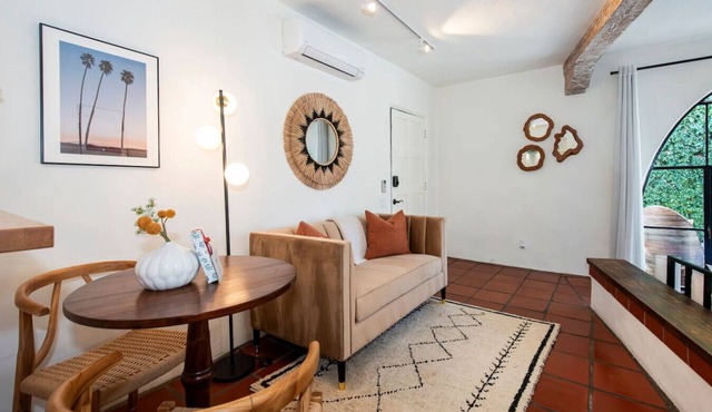 Montecito Studio w/Patio & Outdoor Charm in Montecito