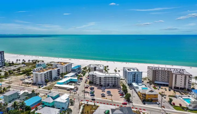 New Gulf Front Pent House 2-bedroom condo on beautiful Fort Myers Beach
