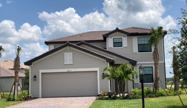 New Luxury Home in Resort Community! Ton of space, inside and out!