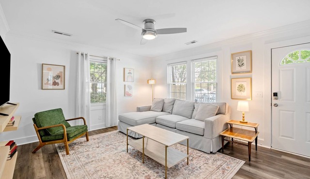 Newly updated! Walk to downtown Simpsonville.